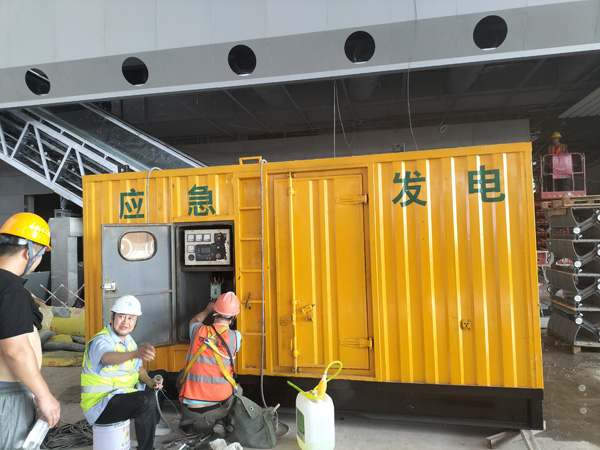 沙依巴克怎样判断空气滤清器是否需要更换？
